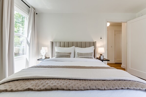 3 bedrooms, iron/ironing board, travel cot, free WiFi