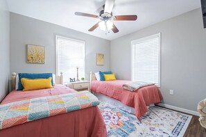 4 chambres, Wi-Fi, literie fournie