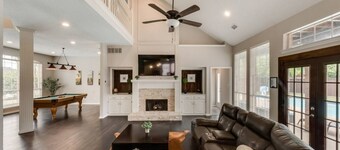 Texan House 4 Bed 3 Bath Hot Tub, EV charger