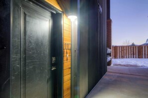 Property grounds - Walk to MSU | Bridger + Big Sky | King Bed (Bozeman)