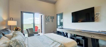 Yellowstone Country | Mountain Views | Walk to MSU