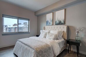 2 makuuhuonetta, silitysrauta/-lauta, Wi-Fi, vuodevaatteet