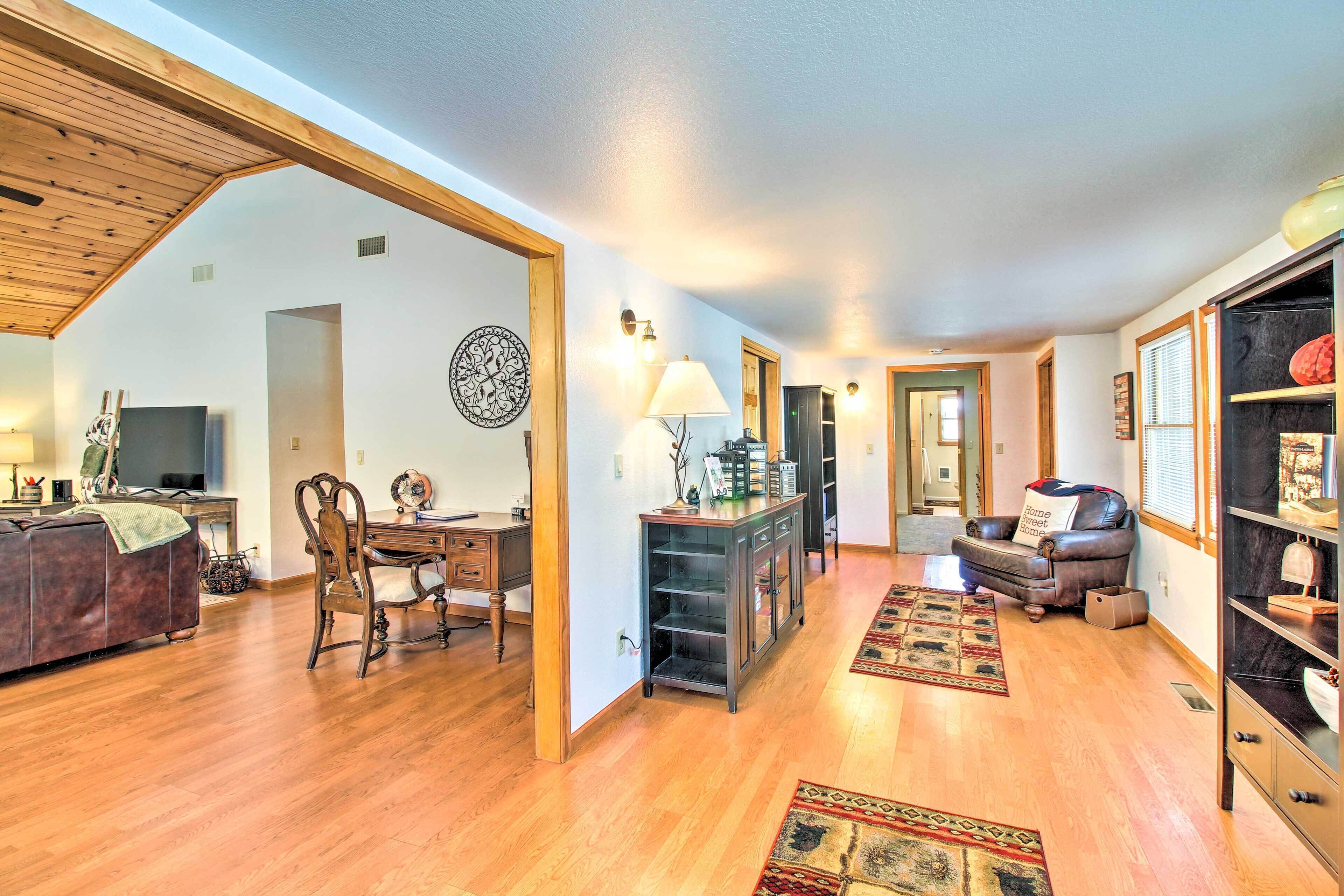 Pet-friendly Cabin In Pinetop-lakeside! - Pinetop-Lakeside, AZ