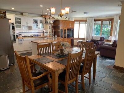 Old Barossa Valley Inn & Bakery-Entire Main House! (Walk to”Gather Round”)