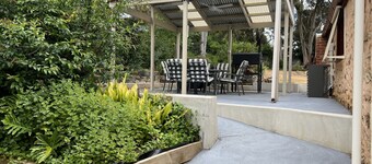 Old Barossa Valley Inn & Bakery-Entire Main House! (Walk to”Gather Round”)