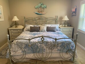 4 bedrooms, travel crib, free WiFi, bed sheets