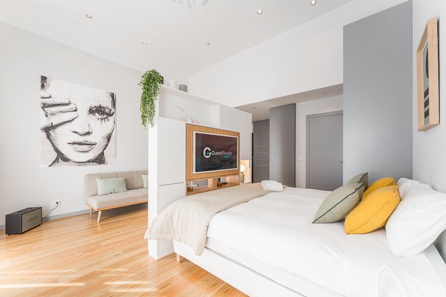 Desk, iron/ironing board, internet, bed sheets