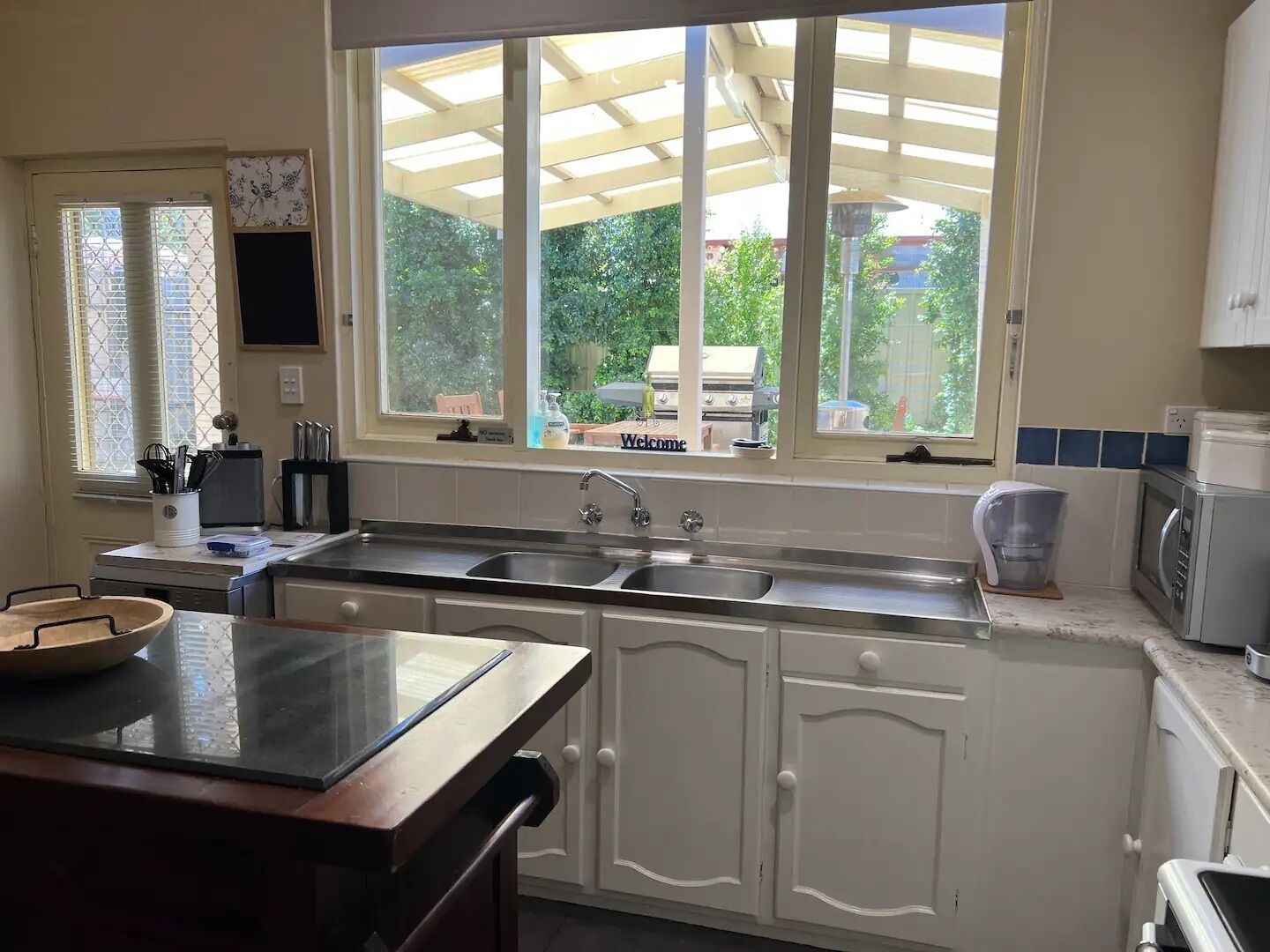 雪櫃、微波爐、焗爐、爐具