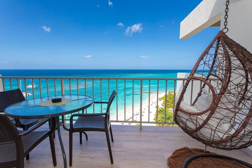 Ocean View Penthouse on the Hip Strip Montego Bay
