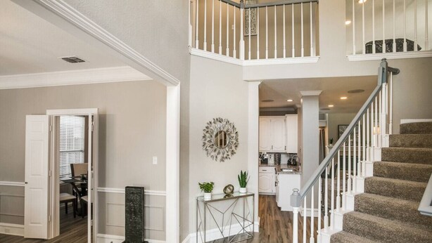 Interior - Luxury 5 Bedroom, 3.5 Bathroom Pool Hot Tub (Plano)