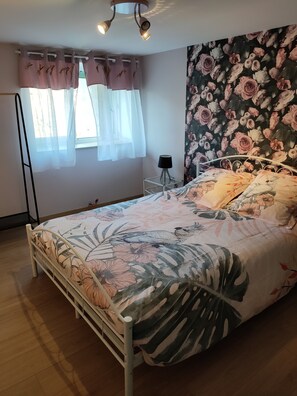 3 bedrooms, iron/ironing board, WiFi, bed sheets - Gîte le Pantaléon (TRAMBLY)
