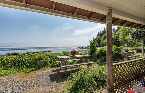 OceanFront Cottage, Beachwander for miles &/or explore the Olympic National Park