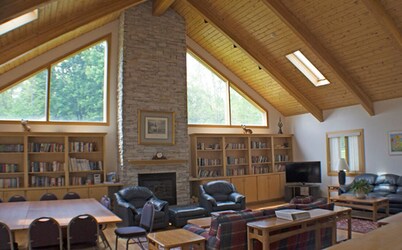 Cozy Condo with resort amenities