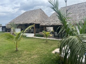 Cabaña superior | Vista al jardín