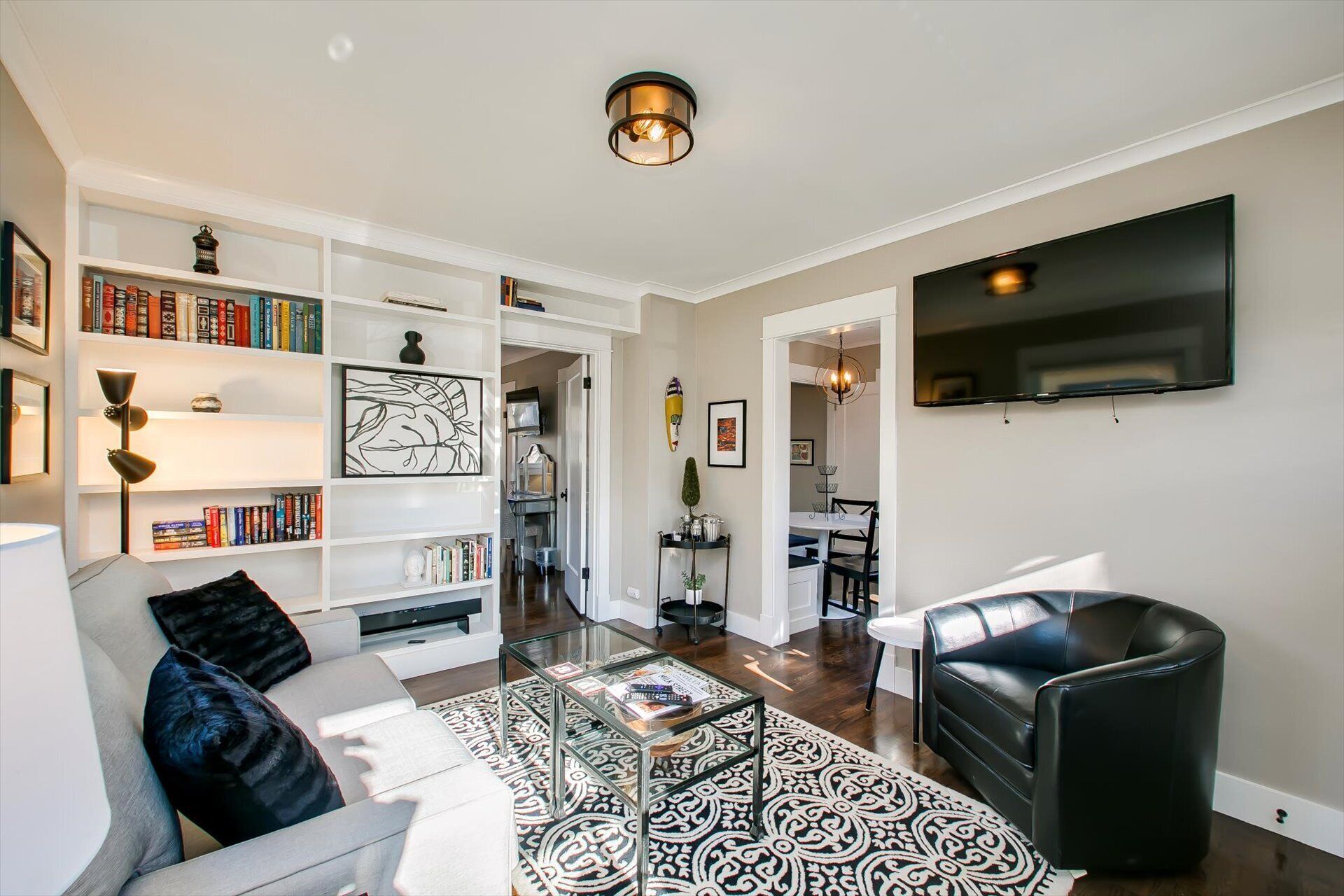 #HabitueHomes  - My Happy Place - Near Downtown!
