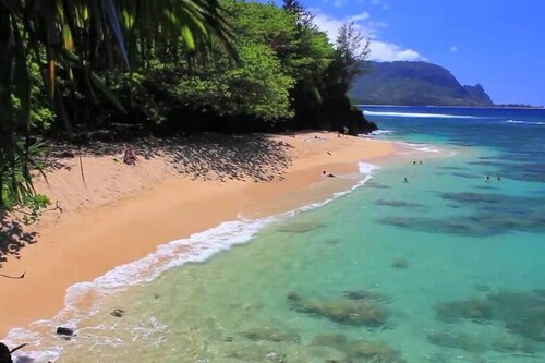 "BALIHAI GETAWAY " Hideaways Beach 125