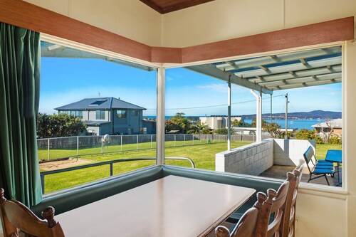 Darel - Fenced Yard and great boat parking