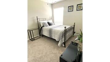 3 bedrooms, desk, iron/ironing board, travel crib