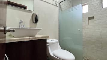 Comfort Condo | Bathroom | Free toiletries, hair dryer, towels