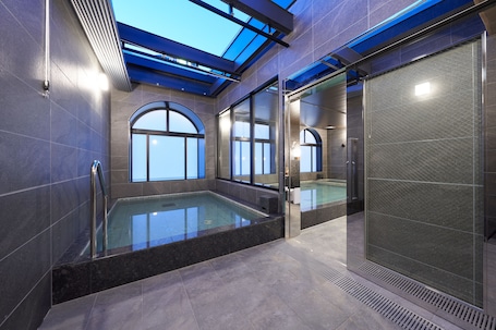 Public bath. Welina Hotel Premier Nakanoshima West