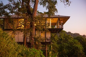 Exterior - 2 min from the beach - 3BR Jungle modern home with ocean view (Mal Pais)