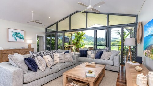 Port Douglas Valley Magic