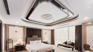 Royal Room | Pillowtop beds, minibar, in-room safe, free WiFi