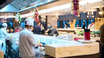 Free daily buffet breakfast