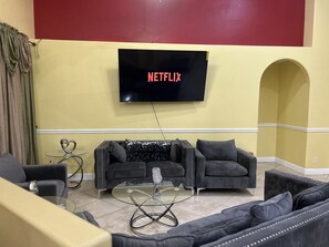TV connectée, cheminée