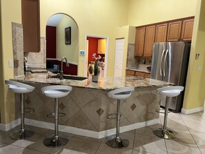 Fridge, microwave, oven, stovetop - Beautiful private house (Port St. Lucie)