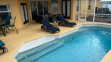 Piscine extérieure