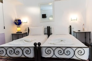Casa | 1 habitación, tabla de planchar con plancha, wifi gratis y ropa de cama