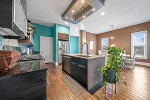 Microwave, oven, stovetop, dishwasher