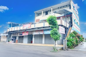 ด้านหน้าที่พัก