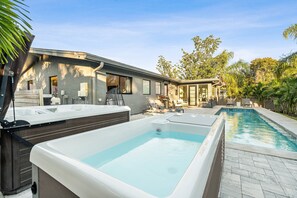 Beheizter Pool