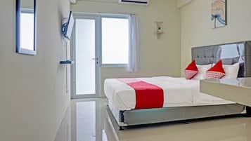 Standard Double Room | Free WiFi, bed sheets