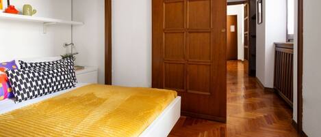 3 bedrooms, iron/ironing board