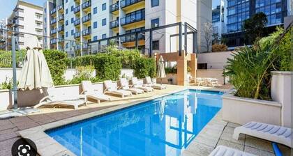 Luxurious oasis 10mins to Perth DT, Elizabeth Quay & PCEC