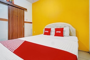 Quarto casal standard | Wi-Fi de cortesia, roupa de cama