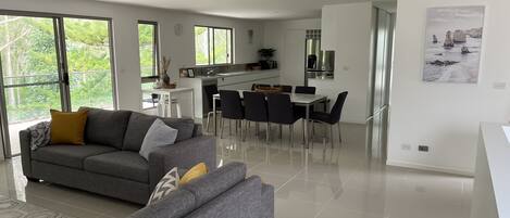 Älytelevisio, pöytätennispöytä