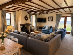 TV, fireplace, DVD player, stereo
