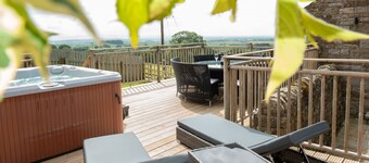 A cottage that sleeps 8 guests  in 4 bedrooms