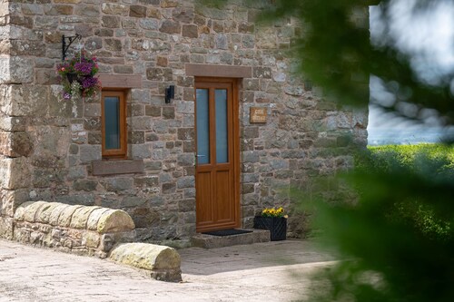 A cottage that sleeps 2 guests  in 1 bedroom
