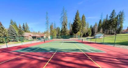 Golf Course Home, Hot Tub, Great Deck, Sleeps 6!