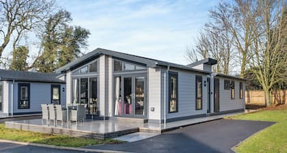 3 bedroom accommodation in Faringdon