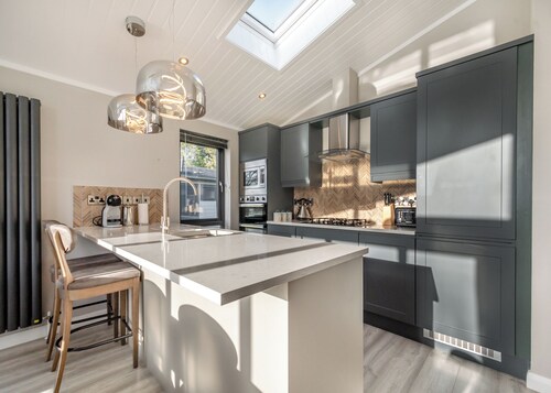 3 bedroom accommodation in Faringdon