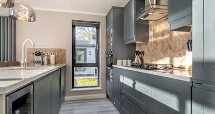 3 bedroom accommodation in Faringdon