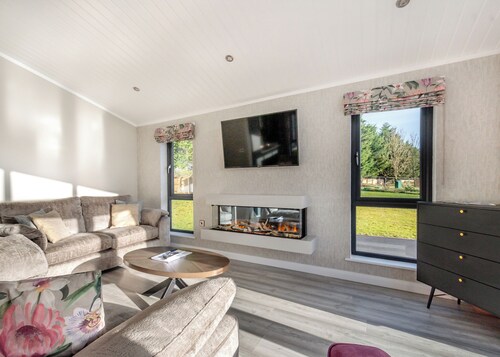 3 bedroom accommodation in Faringdon