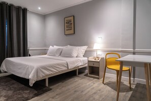 Superior Room | In-room safe, desk, blackout drapes, free WiFi - Baansuansao  (Bangkok)