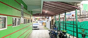 OYO 91757 Surya HotelNearTaman Anggrek Pkk Watansoppeng
